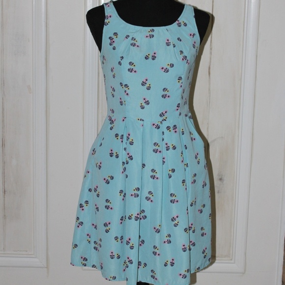 Sunny Girl Dresses & Skirts - Sunny Girl Dress w/side pockets and fully lined